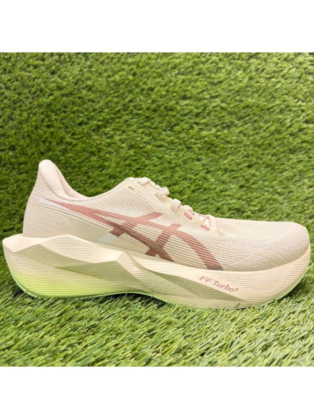 Asics Novablast 6 Womens Size 8.5 Beige Athletic Running Walking Shoes Sneakers
